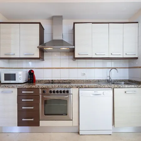 Fragata - * Puerto de la Cruz (Tenerife)